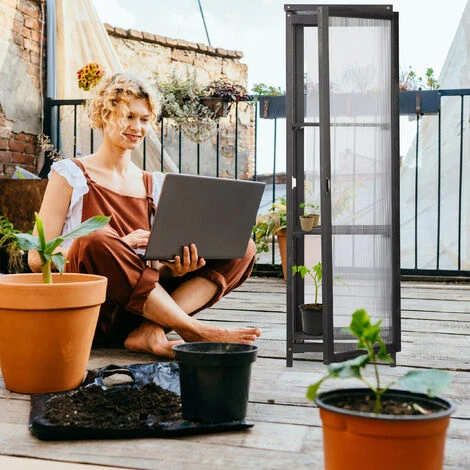 Relaxdays Serre Bois Balcon, Bois & Plastique, HLP: 120x36x36 Cm, Porte & Toit Ouvrable, Culture Plantes, Semis, Noir 5 Relaxdays Serre Bois Balcon, Bois & Plastique, HLP: 120x36x36 Cm, Porte & Toit Ouvrable, Culture Plantes, Semis, Noir – Image 3