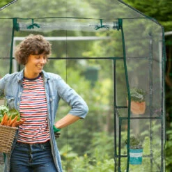 Relaxdays Serre De Jardin, Avec Bâche En PVC, 4 étages, à Taille Humaine, H X L X P : 195x143x73 cm, Vert/transparent 10 Relaxdays Serre De Jardin, Avec Bâche En PVC, 4 étages, à Taille Humaine, H X L X P : 195x143x73 cm, Vert/transparent -France Serre de jardin Soldes 2022 61314275 4