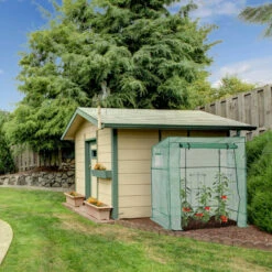 Relaxdays Serre De Jardin, Toit Incliné, Porte Avec Fermeture éclair, 2 Fenêtres, PE, HxLxP : 197 X 197 X 77 cm, Vert -France Serre de jardin Soldes 2022 63553729 3